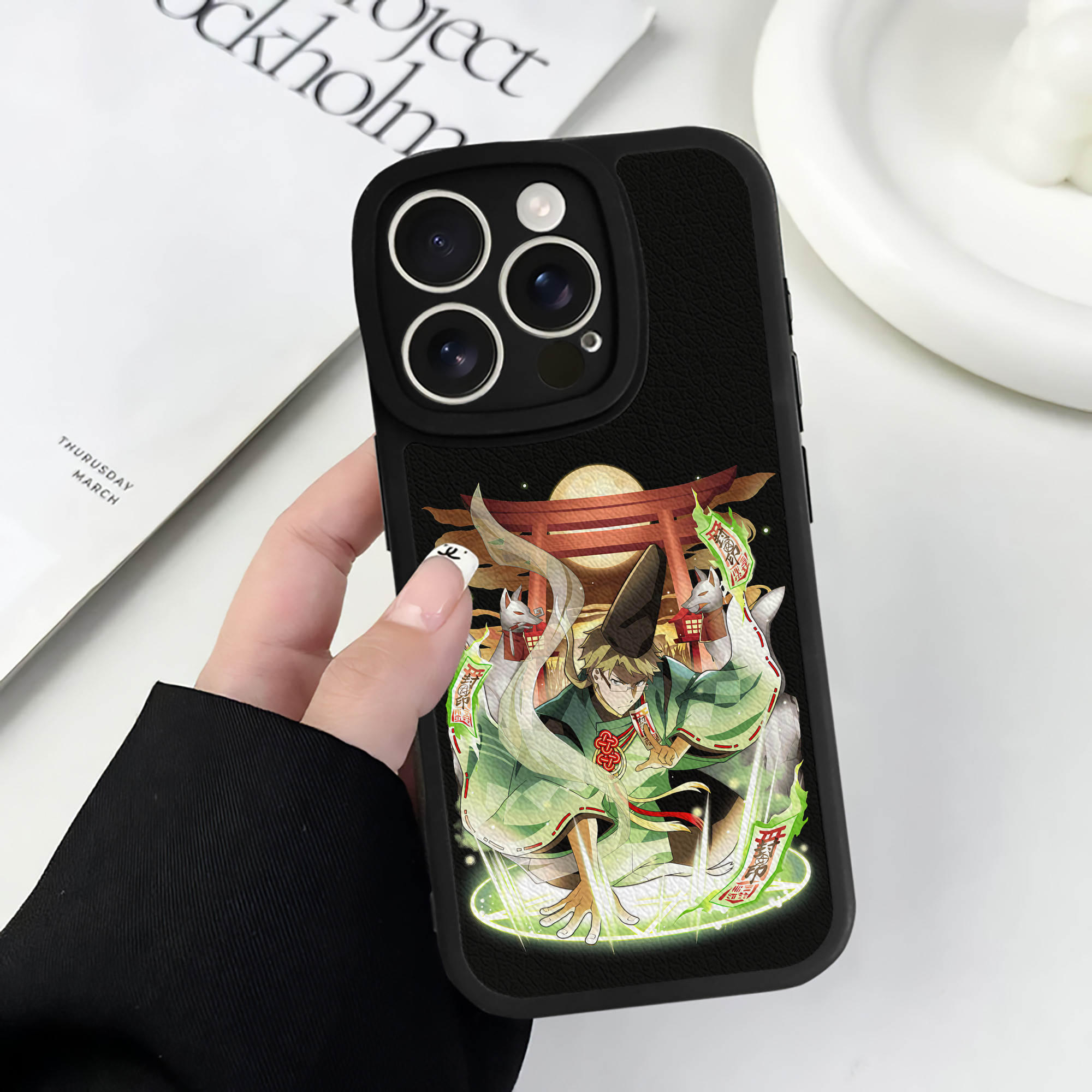 （画像用） 文豪ストレイドッグス Bungo Stray Dogs 【iPhone 16シリーズ対応】シリコンスマホケース（レザー調） 材質：シリコン